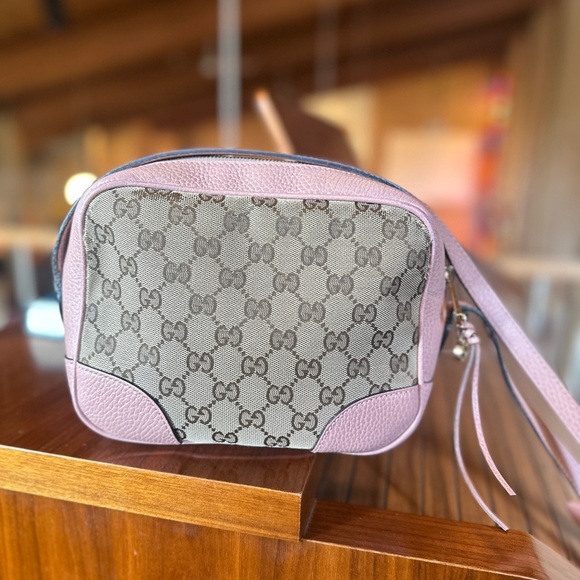 Gucci Bree Pink Camera Bag - Picture 2 of 10